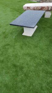 table basse plateau granit