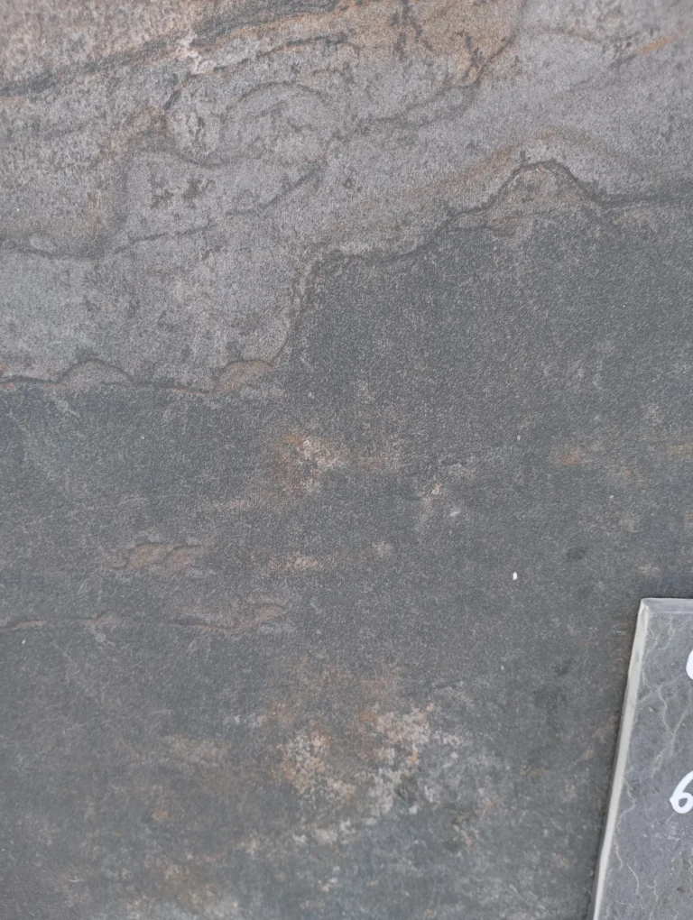 grès Céram et margelle Pietro Dark